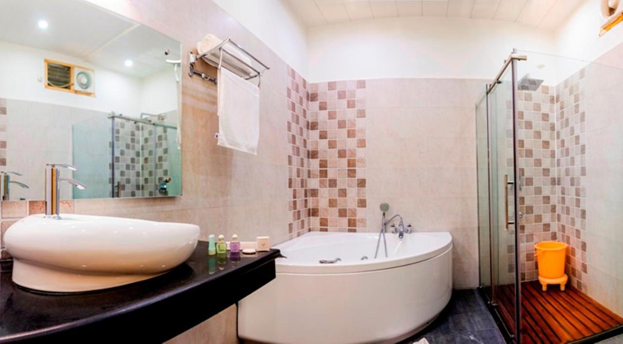Hotel Yash Inn Mirzapur Екстер'єр фото