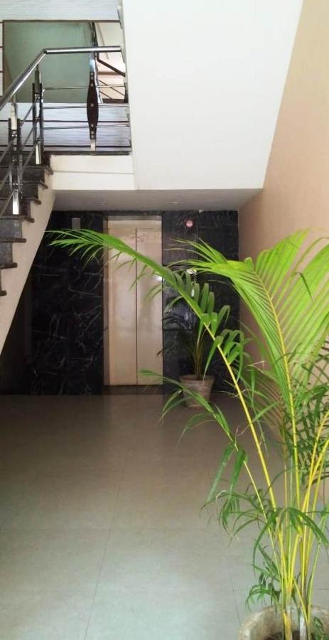 Hotel Yash Inn Mirzapur Екстер'єр фото
