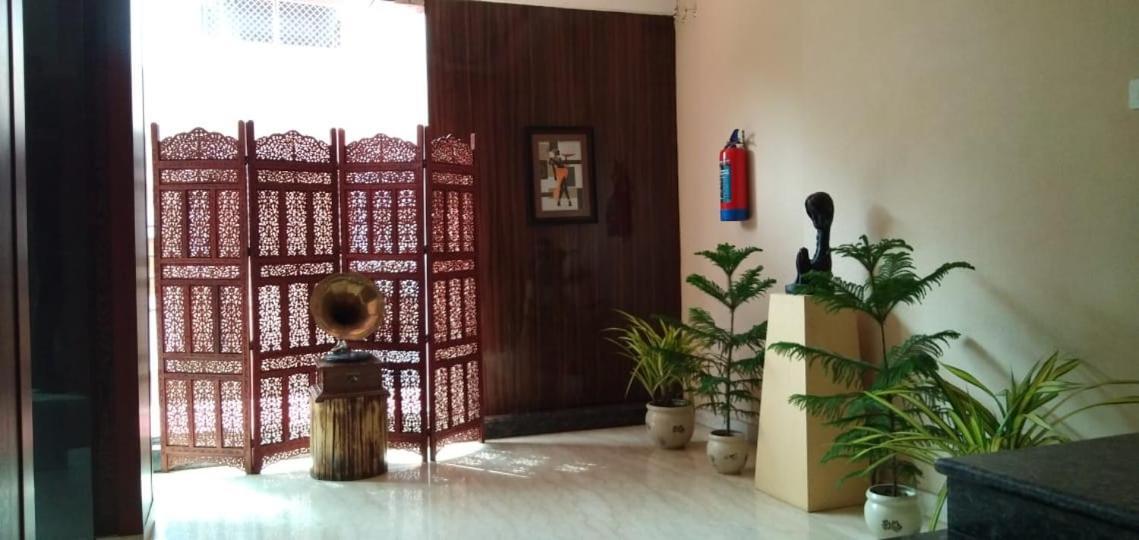 Hotel Yash Inn Mirzapur Екстер'єр фото