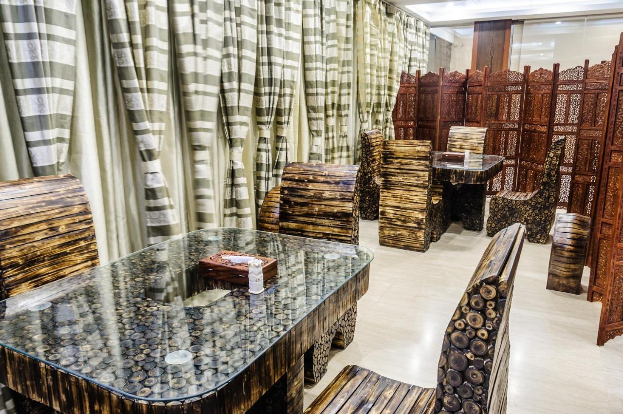 Hotel Yash Inn Mirzapur Екстер'єр фото